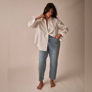 HENNING X UNIVERSAL STANDARD oversized with slits white stripe button M (18-20)